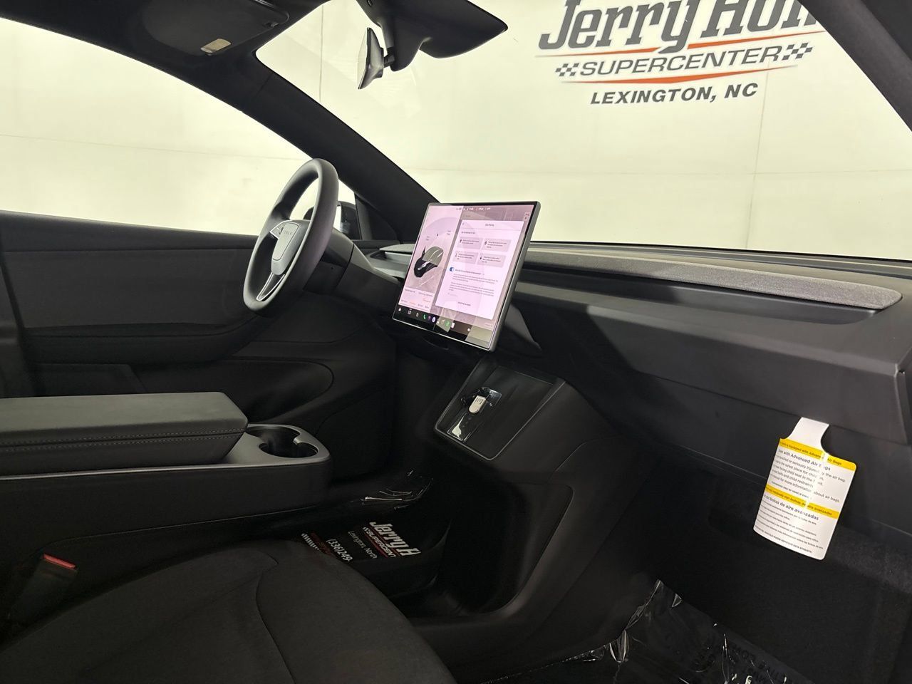 Used 2026 Tesla Model Y 2WD image 23