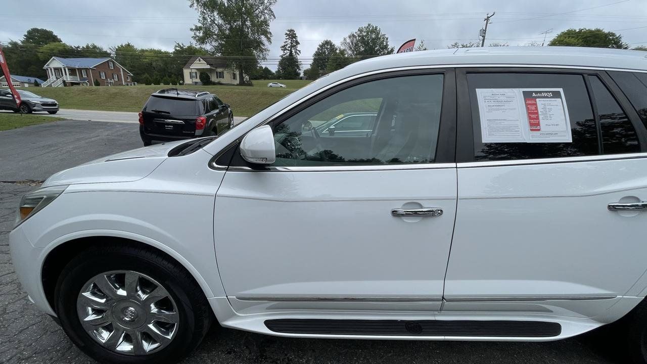 Used 2017 Buick Enclave Leather AWD/4WD image 3