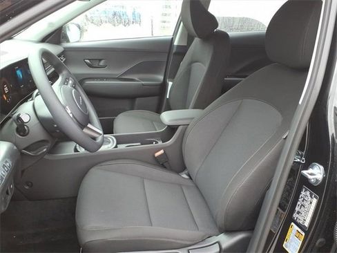 New 2026 Hyundai Kona SE image 8