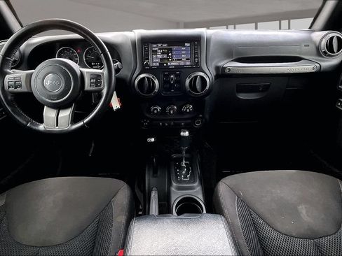 Used 2017 Jeep Wrangler Unlimited Sport AWD/4WD image 16