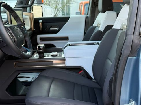 Used 2024 GMC Hummer EV 3X w/ Omega Edition AWD/4WD image 40