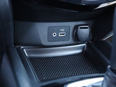 Used 2020 Nissan Rogue SV image 29