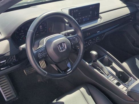 Used 2023 Honda Accord Sport image 9