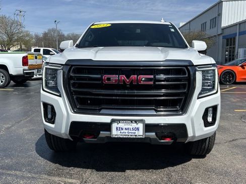 Used 2023 GMC Yukon AT4 w/ Technology Package AWD/4WD image 2
