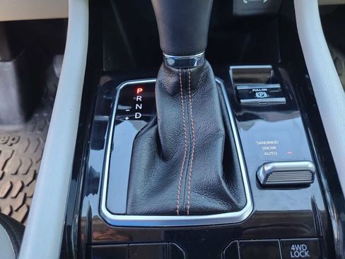 Used 2022 Jeep Compass Limited image 25