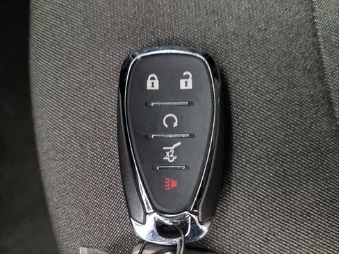 Used 2020 Chevrolet Equinox LT w/ Driver Convenience Package FWD image 32