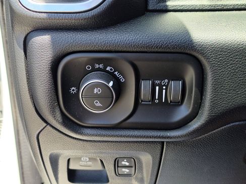Used 2022 RAM 1500 Laramie RWD image 28