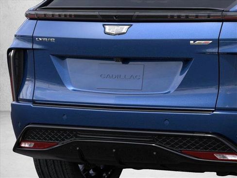 New 2026 Cadillac Lyriq V image 14