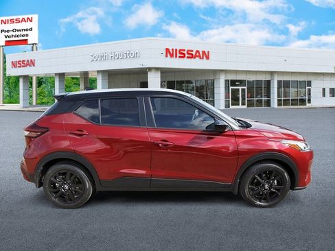 Used 2022 Nissan Kicks SV w/ Interior Electronics Package image 5