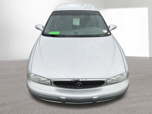 Used 2000 Buick Century Limited w/ Prestige Pkg image 32