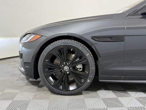 Used 2024 Jaguar XF R-Dynamic SE AWD/4WD image 12