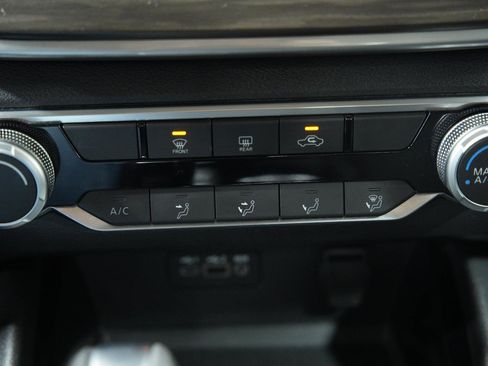 Used 2024 Nissan Altima 2.5 SV image 34