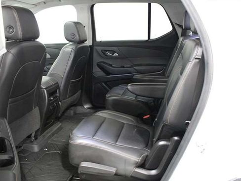 Used 2021 Chevrolet Traverse RS AWD/4WD image 15