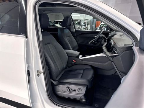 Used 2025 Audi Q5 Premium AWD/4WD image 10