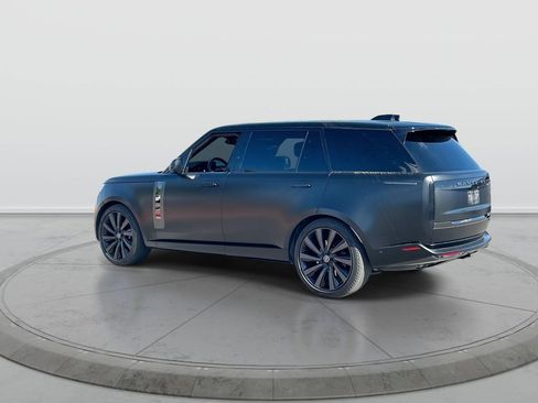 Used 2024 Land Rover Range Rover SV AWD/4WD image 6