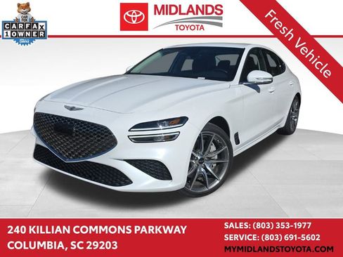 Used 2025 Genesis G70 2.5T image 1