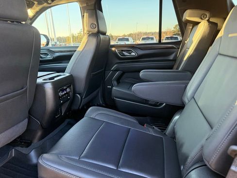 Used 2024 Chevrolet Tahoe Z71 w/ Luxury Package image 23