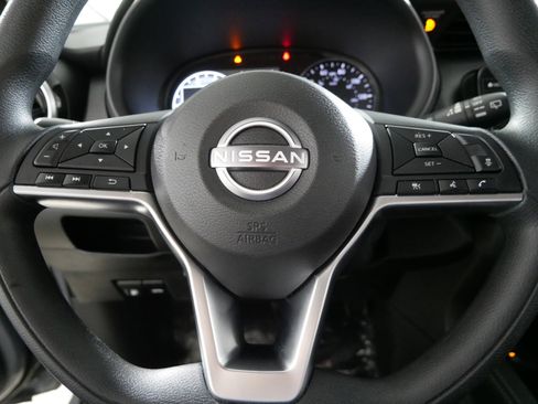 Used 2024 Nissan Kicks SV image 25
