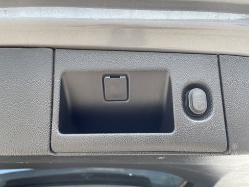 Used 2020 Chevrolet Tahoe Premier image 14