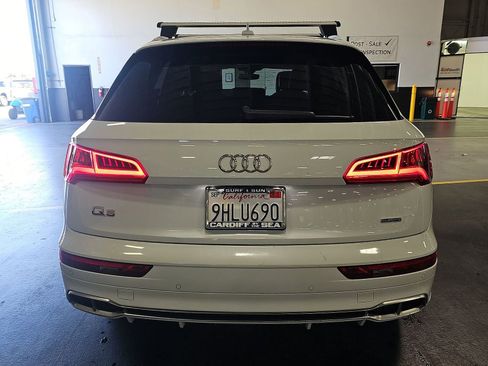 Used 2020 Audi Q5 e Premium w/ Convenience Package AWD/4WD image 5