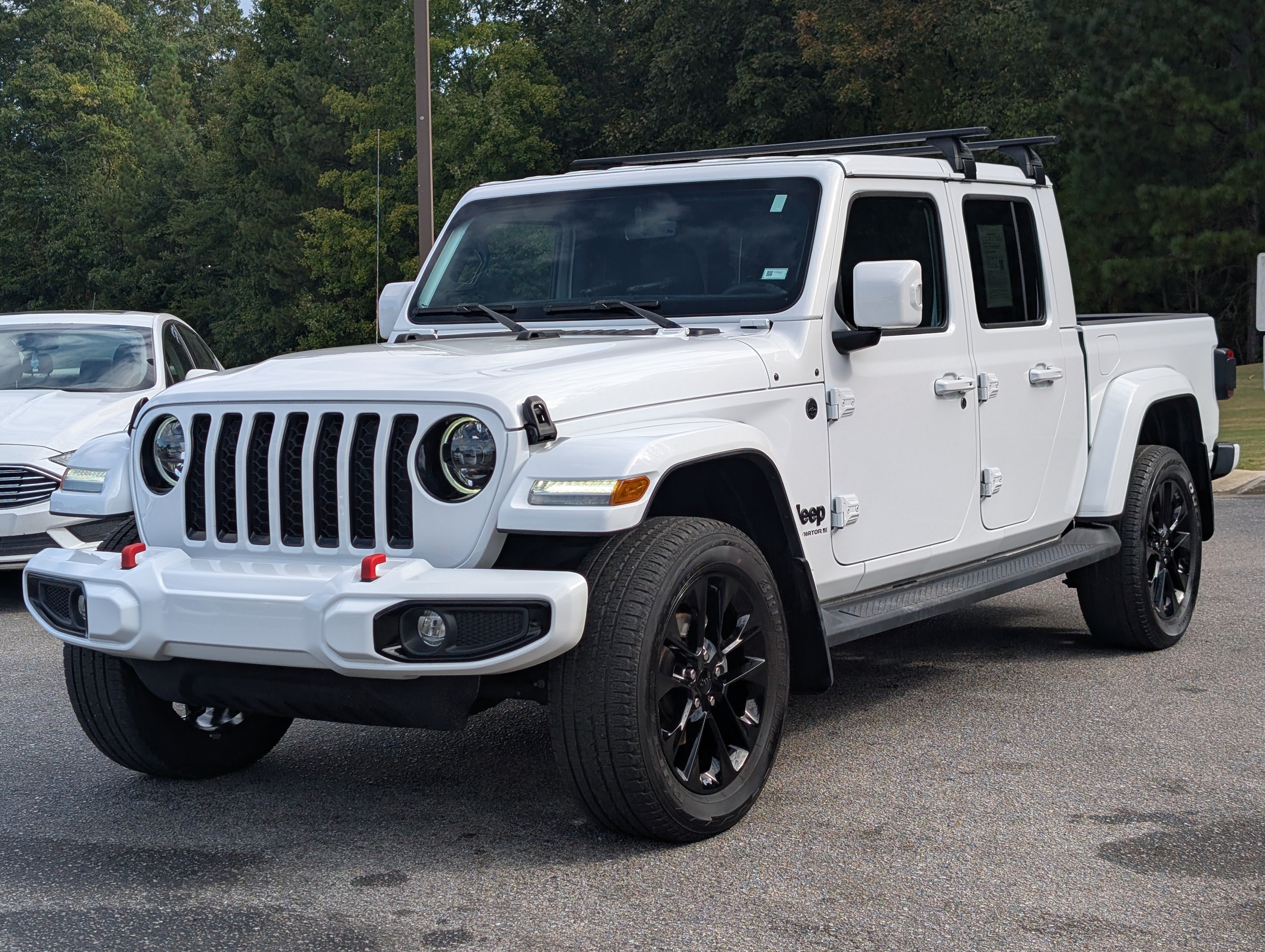 Used 2023 Jeep Gladiator Overland AWD/4WD image 5