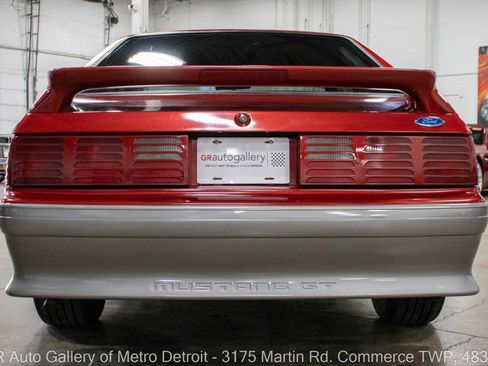 Used 1991 Ford Mustang GT RWD image 6