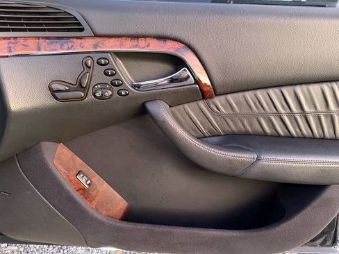 Used 2005 Mercedes-Benz S 500 image 38