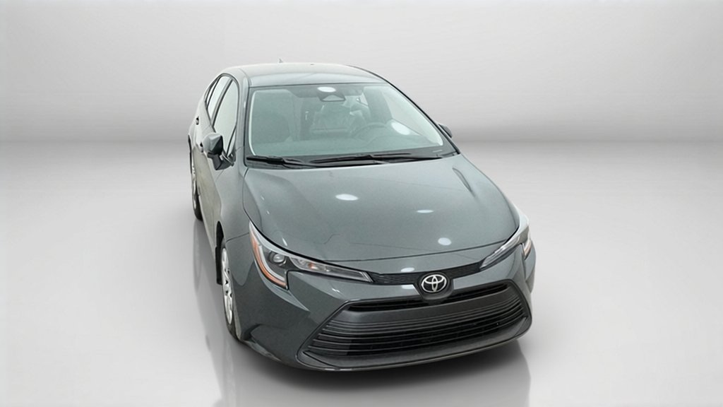 New 2027 Toyota Corolla LE FWD image 4
