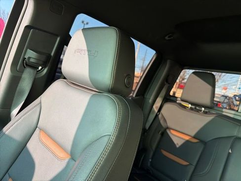 Used 2024 GMC Sierra 1500 AT4 w/ AT4 Premium Package image 18