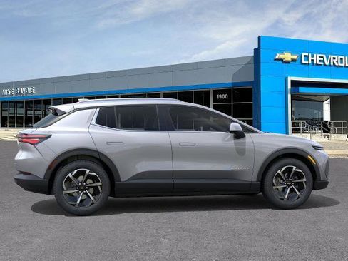 New 2026 Chevrolet Equinox EV LT image 5