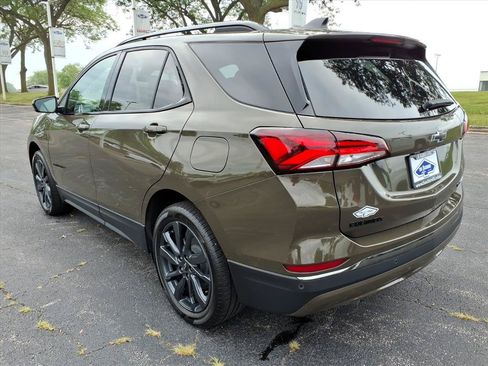 Used 2023 Chevrolet Equinox RS AWD/4WD image 5