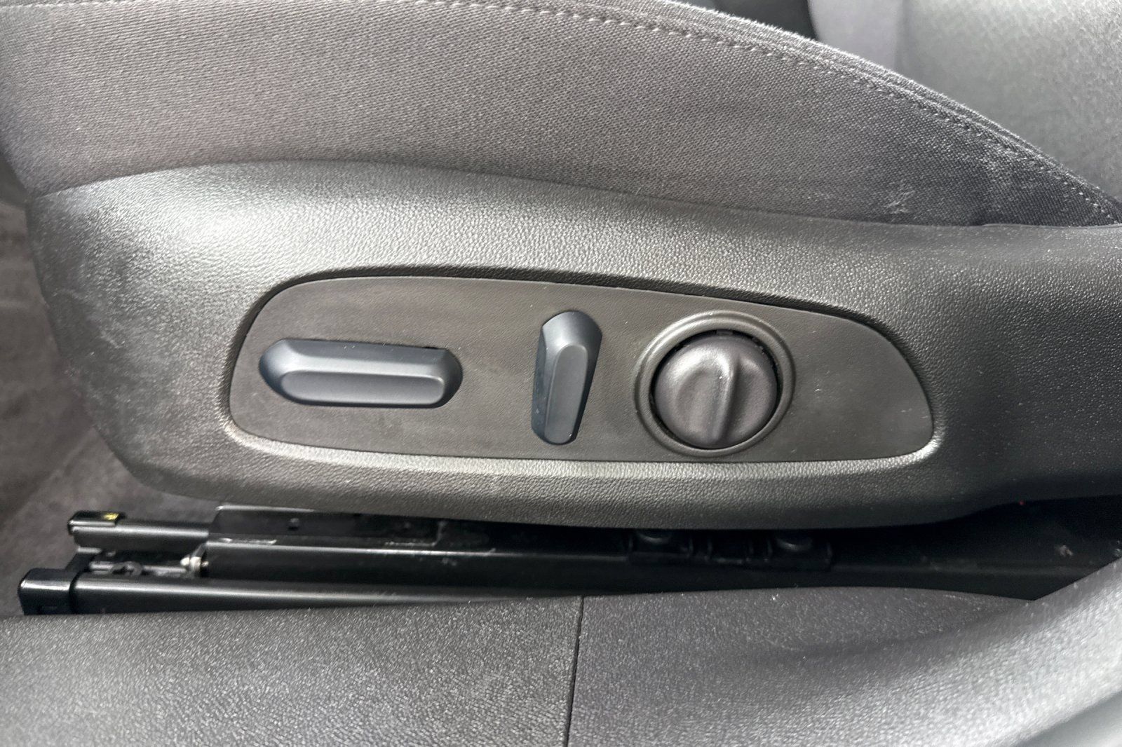Used 2025 Chevrolet Malibu RS FWD image 19
