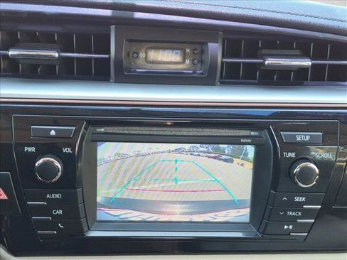 Used 2014 Toyota Corolla LE FWD image 14