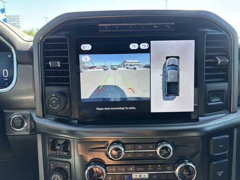 Certified 2024 Ford F150 Platinum w/ FX4 Off-Road Package AWD/4WD image 37
