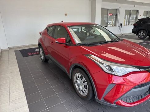 Certified 2020 Toyota C-HR LE FWD image 2