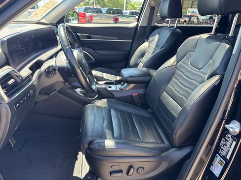 Used 2023 Kia Telluride SX Prestige AWD/4WD image 11