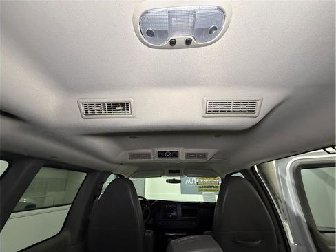 Used 2014 Chevrolet Express 2500 LS image 27
