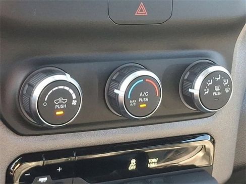 Used 2023 RAM 2500 Tradesman w/ Chrome Appearance Group image 15