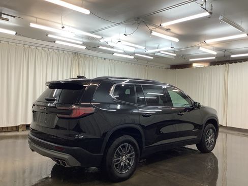 Used 2025 GMC Acadia Elevation FWD image 5