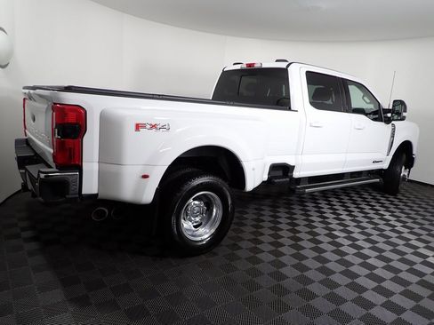 Used 2024 Ford F350 Lariat w/ FX4 Off-Road Package image 18