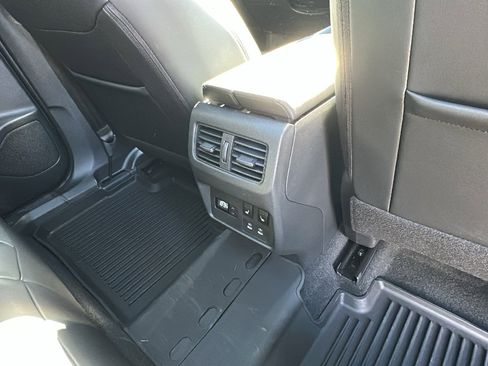 Certified 2025 Nissan Rogue Platinum w/ Platinum Premium Package image 25