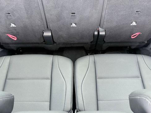 Used 2024 Mercedes-Benz GLS 450 4MATIC image 18