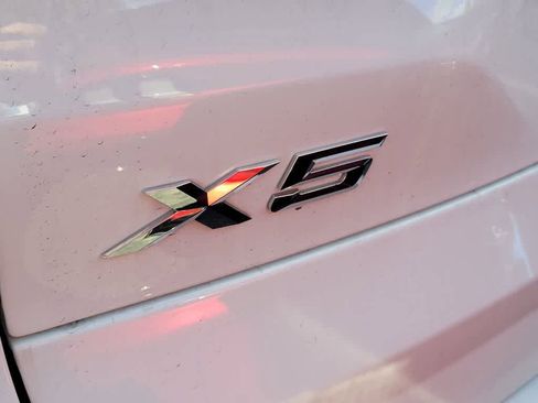 Used 2022 BMW X5 xDrive40i w/ M Sport Package image 5