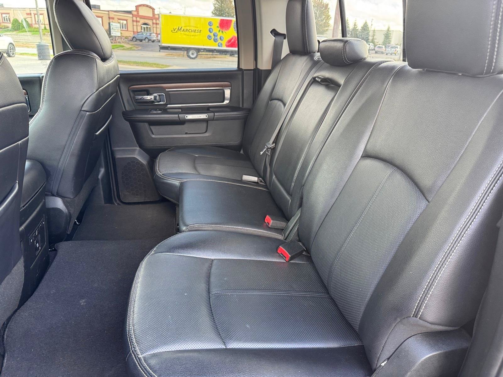 Used 2017 RAM 1500 Laramie w/ Convenience Group AWD/4WD image 7