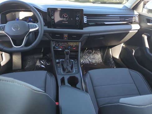 New 2026 Volkswagen Jetta SE image 19