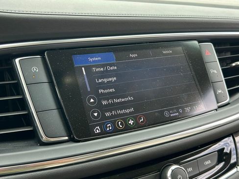 Used 2023 Buick Enclave Essence w/ Experience Buick Package FWD image 28