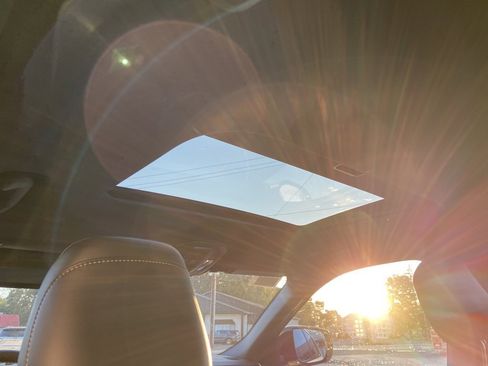 New 2025 Jeep Grand Cherokee L Altitude image 18