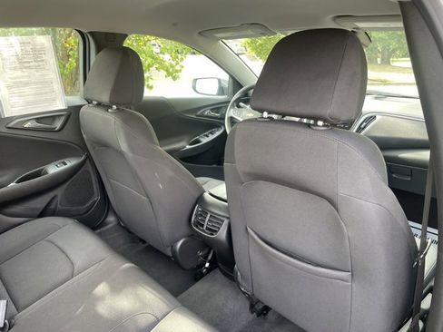 Used 2024 Chevrolet Malibu LT image 36