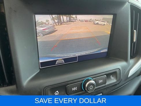 Used 2023 GMC Terrain SLE w/ Driver Convenience Package FWD image 16