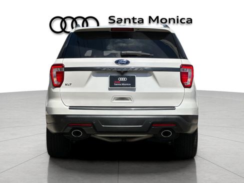 Used 2019 Ford Explorer XLT w/ Equipment Group 202A FWD image 7